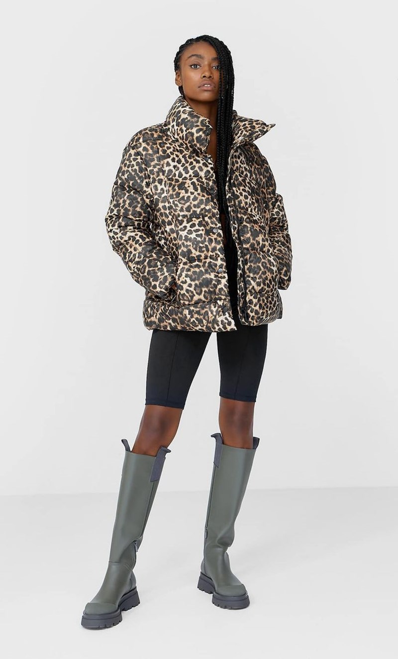 Φουσκωτό μπουφάν, Stradivarius.