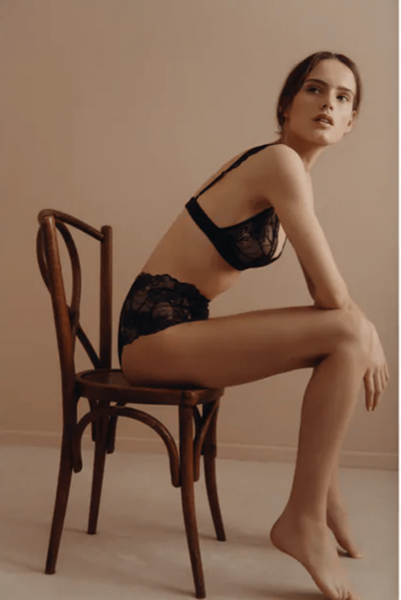 8+1 lingerie κομμάτια για να είναι το 2021 η πιο sexy χρονιά σου! - εικόνα 7