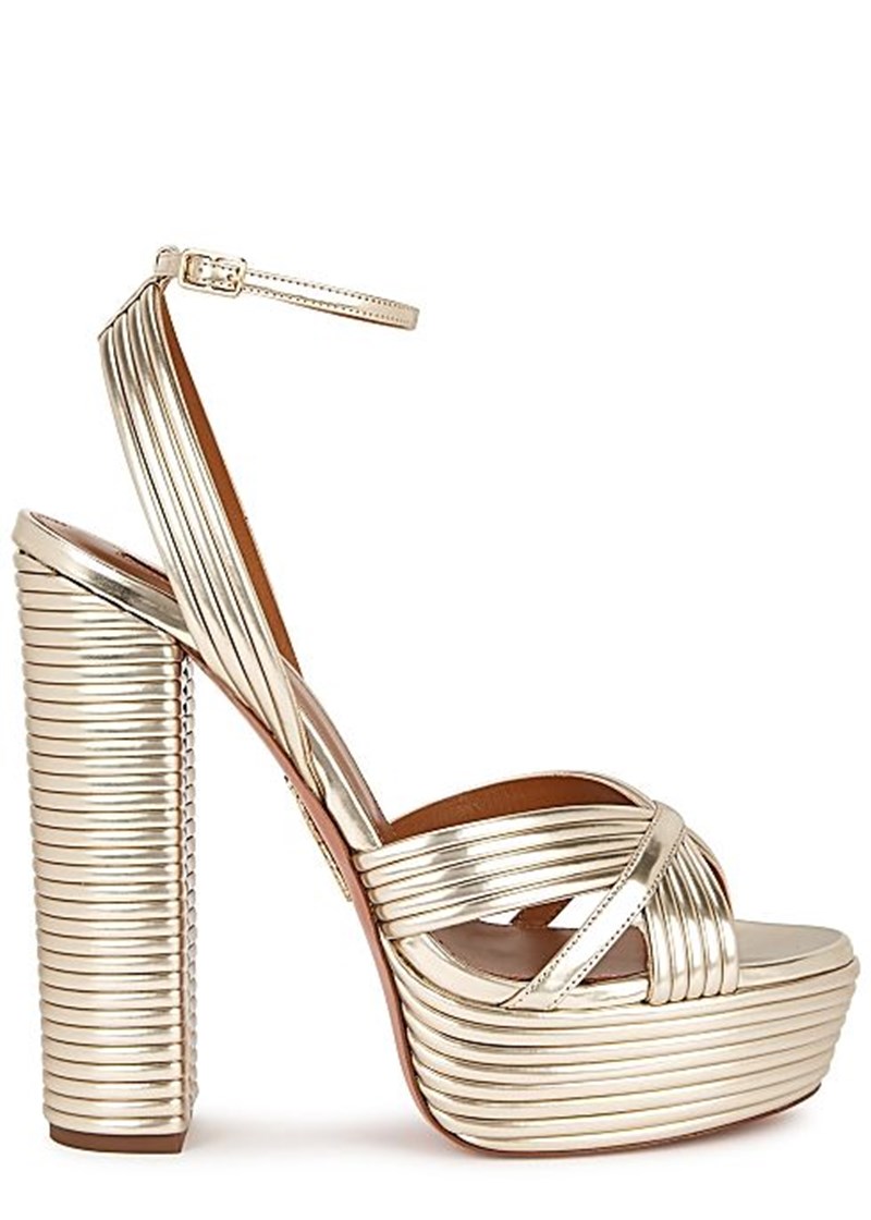 Christmas Magic: 10 λαμπερά κομμάτια που κλέβουν καρδιές - εικόνα 2