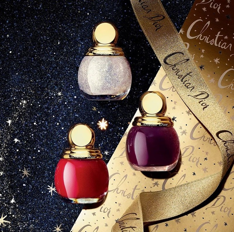 Εσύ τι χρώμα θα βάψεις τα νύχια σου τις γιορτές; #XmasVibes - εικόνα 1