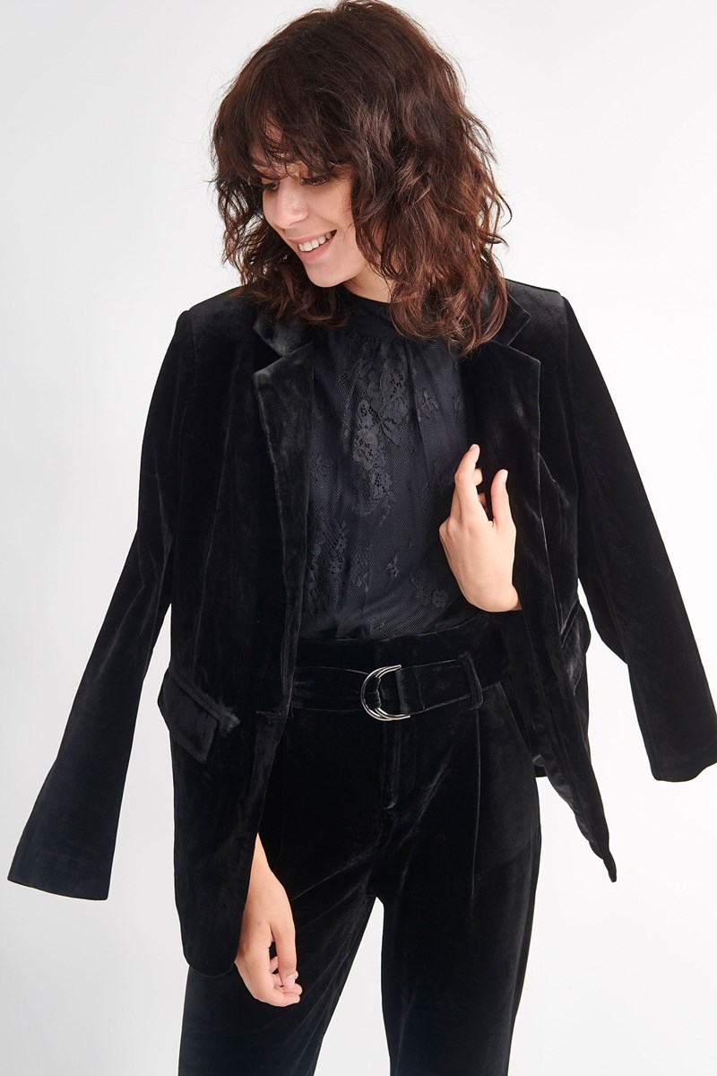 Βελούδο: 7 κομμάτια για να ακολουθήσεις την τάση - εικόνα 2