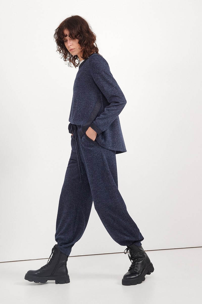 Joggers: Και όμως μπορούν να πρωταγωνιστήσουν σε τέλεια λουκ - εικόνα 3