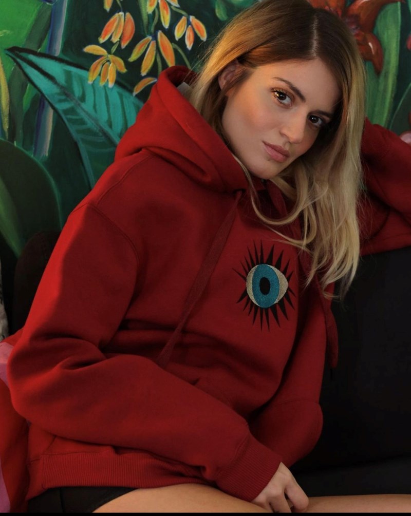 Η Celia Kritharioti σχεδίασε homewear συλλογή - εικόνα 1