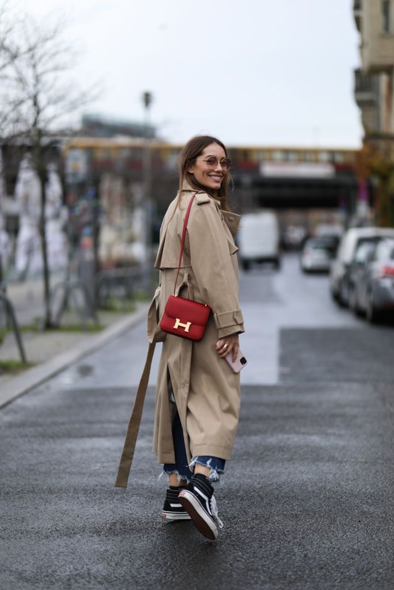 Χριστούγεννα 2020: Μετράμε αντίστροφα με 10 δυναμικά street style - εικόνα 6