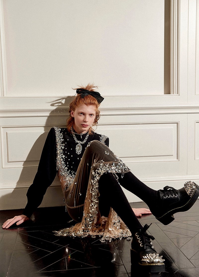 13 ακαταμάχητα look για την πιο μαγική νύχτα της χρονιάς (τι κι αν την περάσουμε στο σπίτι;) - εικόνα 4