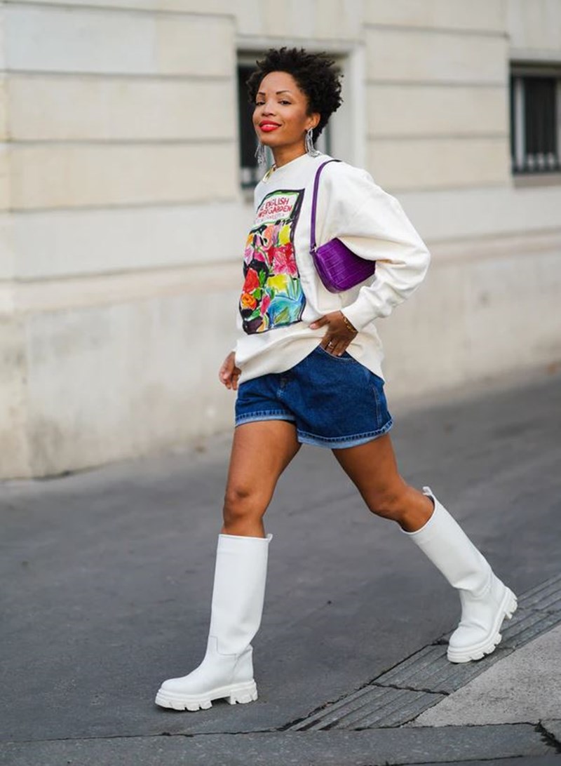 Τα μοναδικά παπούτσια που χρειάζεσαι τώρα είναι οι γαλότσες! 8 looks για να τις συνδυάσεις σούπερ - εικόνα 5