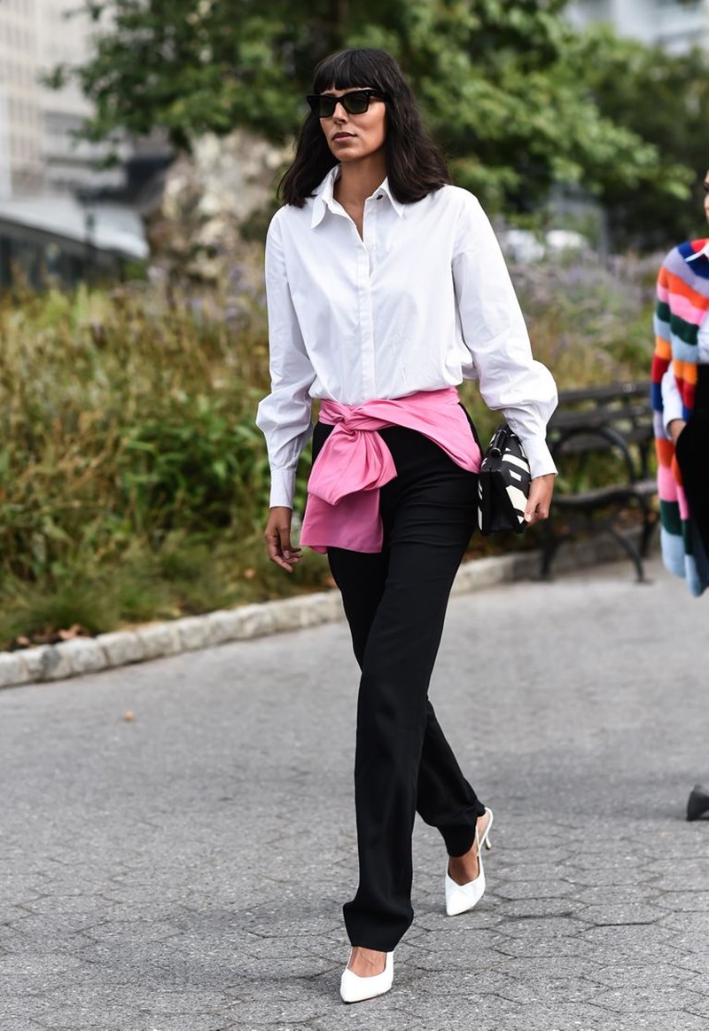 18 glam street style looks που θα σε πείσουν να φορέσεις παντελόνι στο φετινό ρεβεγιόν - εικόνα 10