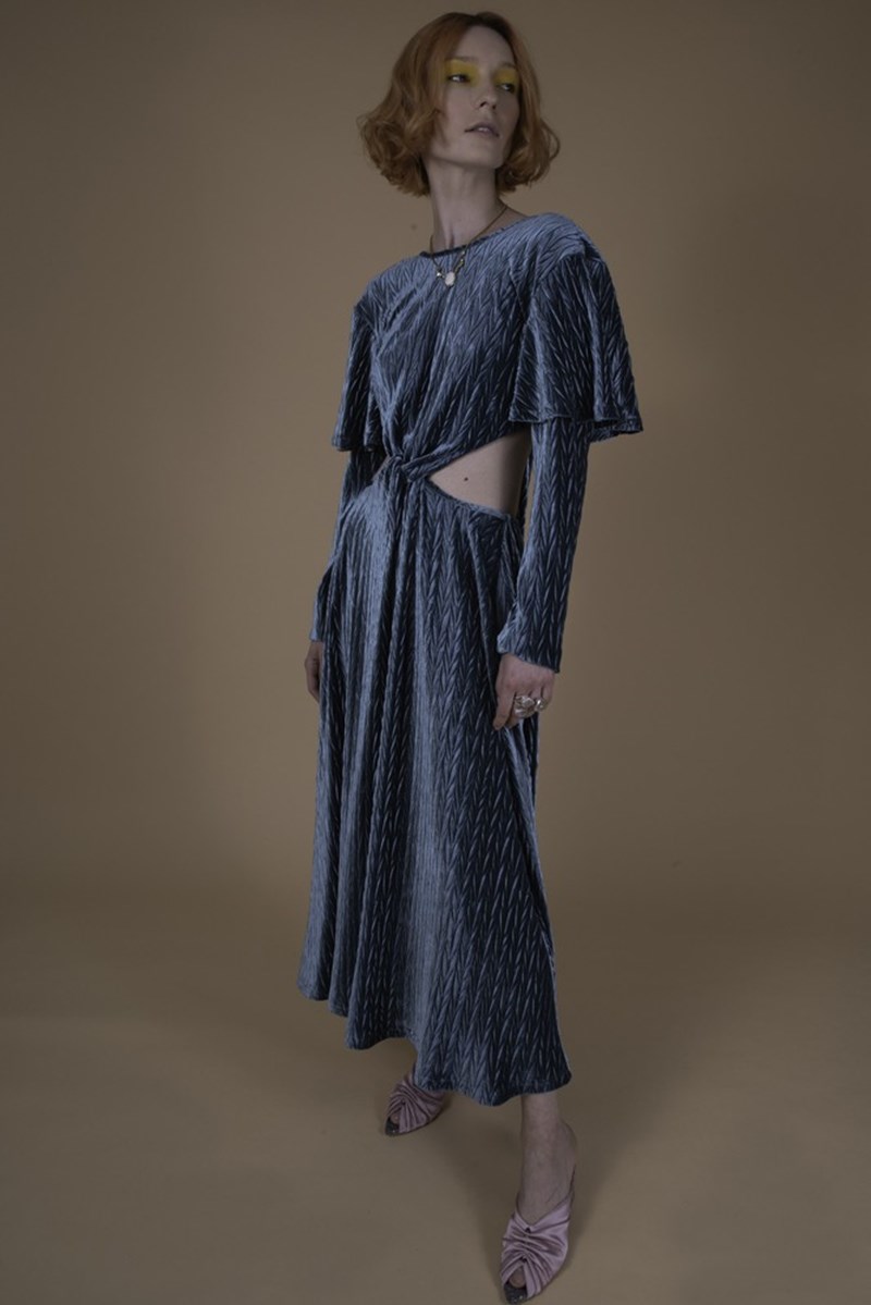 10 glam φορέματα που θα "ρίξουν" το Instagram αυτά τα Χριστούγεννα - εικόνα 2