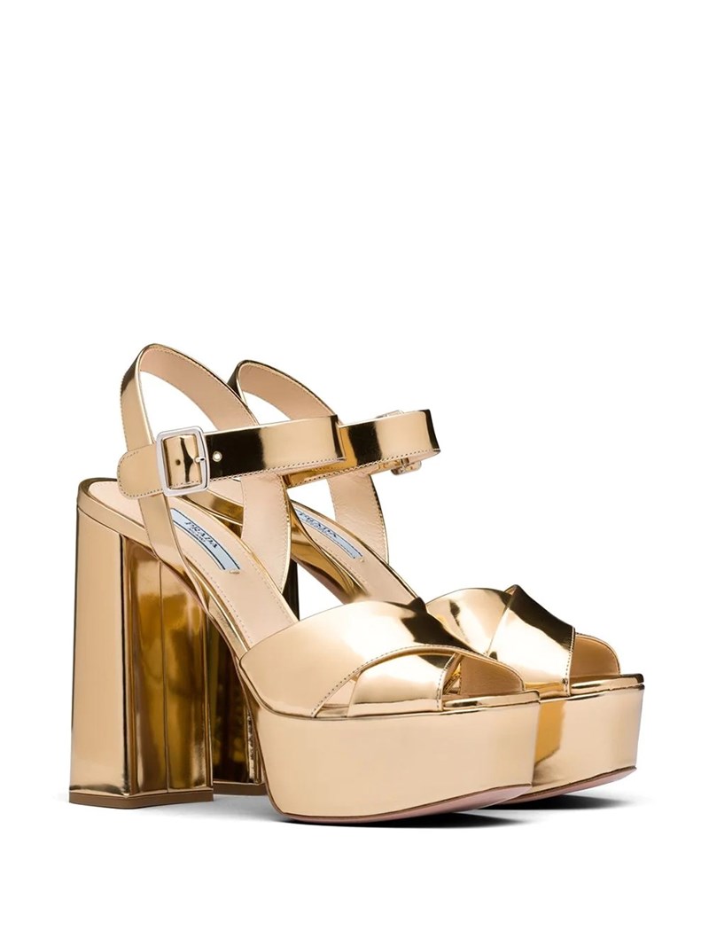 Χρυσό: Είσαι έτοιμη να το προσθέσεις στο γιορτινό σου στυλ; - εικόνα 11