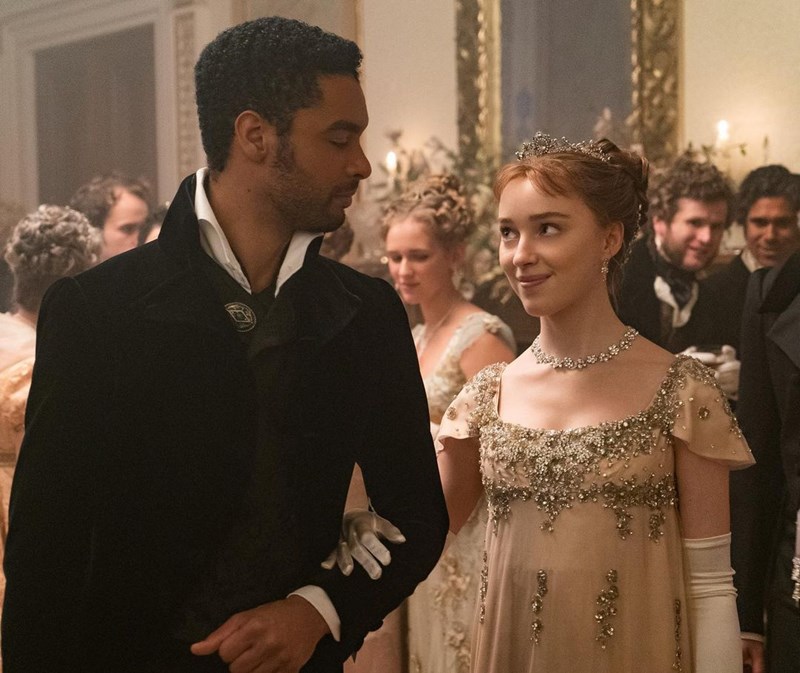 Έτσι θα πετύχεις το pure μακιγιάζ της πρωταγωνίστριας του Bridgerton, Phoebe Dynevor - εικόνα 1