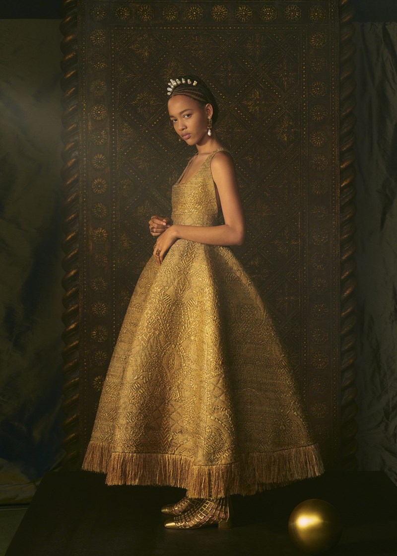 Η Haute Couture SS21 συλλογή του οίκου Dior ήταν γεμάτη μυστήριο και ερωτισμό - εικόνα 27