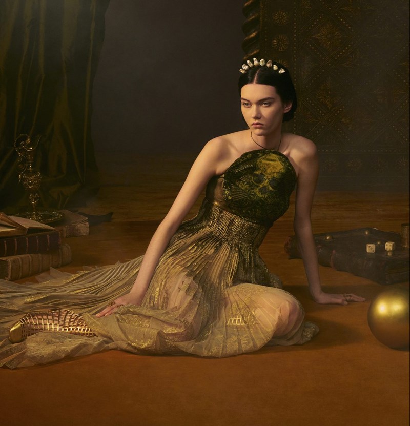 Η Haute Couture SS21 συλλογή του οίκου Dior ήταν γεμάτη μυστήριο και ερωτισμό - εικόνα 1