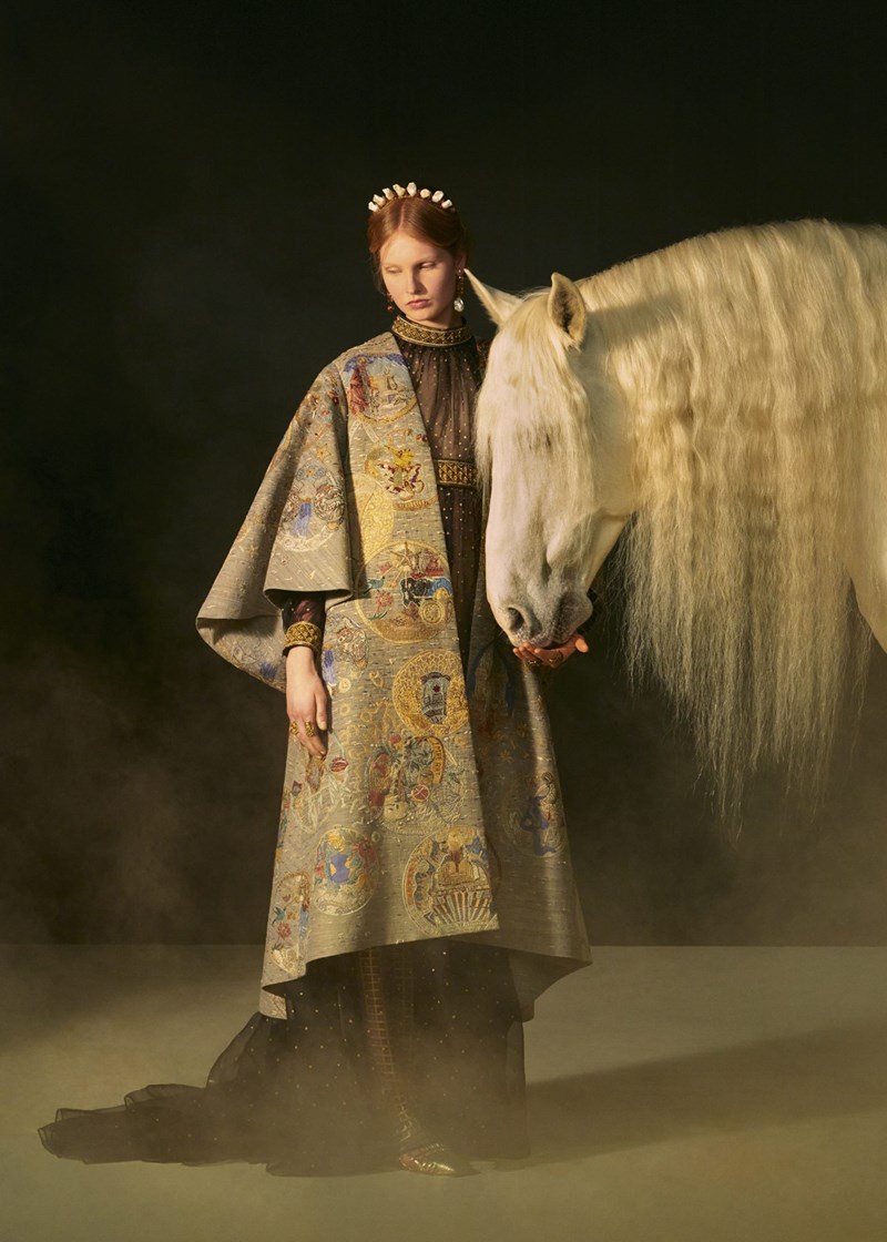 Η Haute Couture SS21 συλλογή του οίκου Dior ήταν γεμάτη μυστήριο και ερωτισμό - εικόνα 15