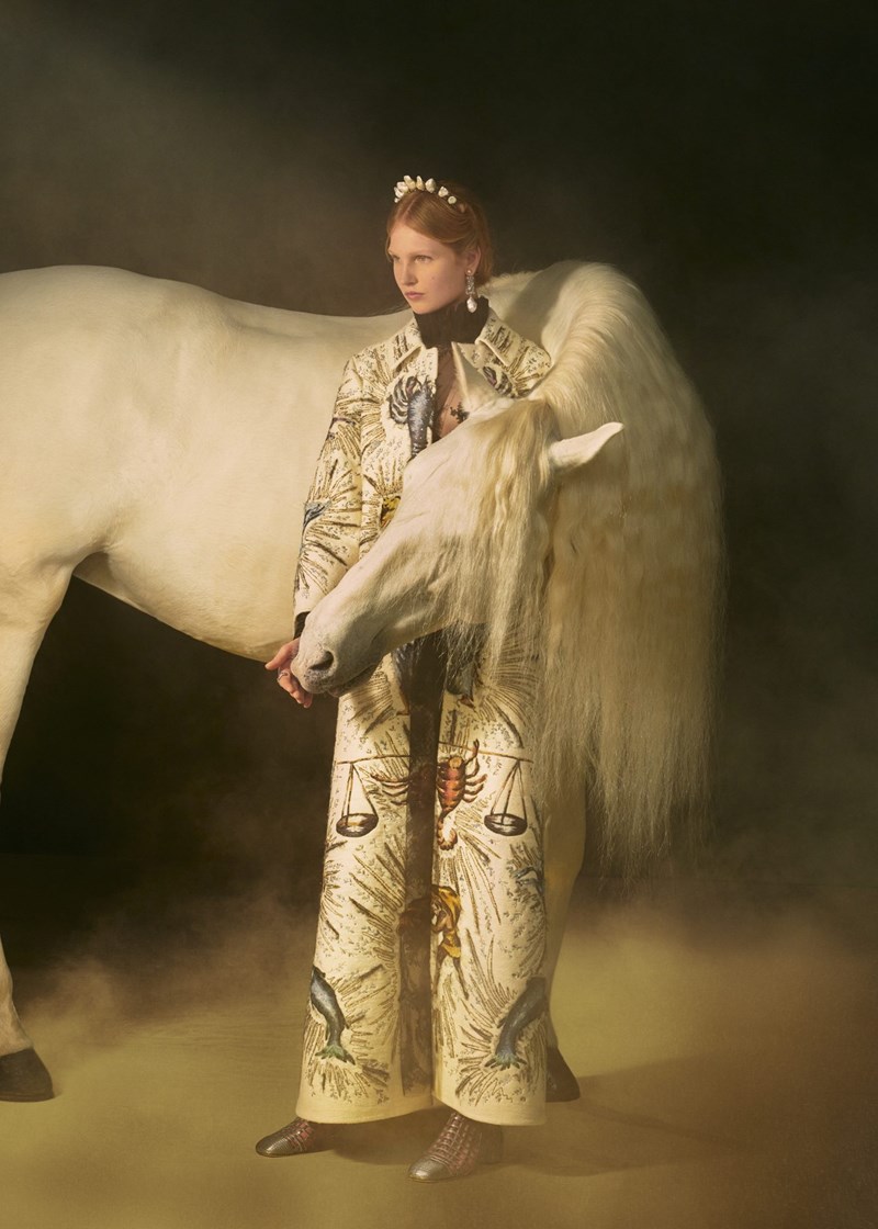 Η Haute Couture SS21 συλλογή του οίκου Dior ήταν γεμάτη μυστήριο και ερωτισμό - εικόνα 9