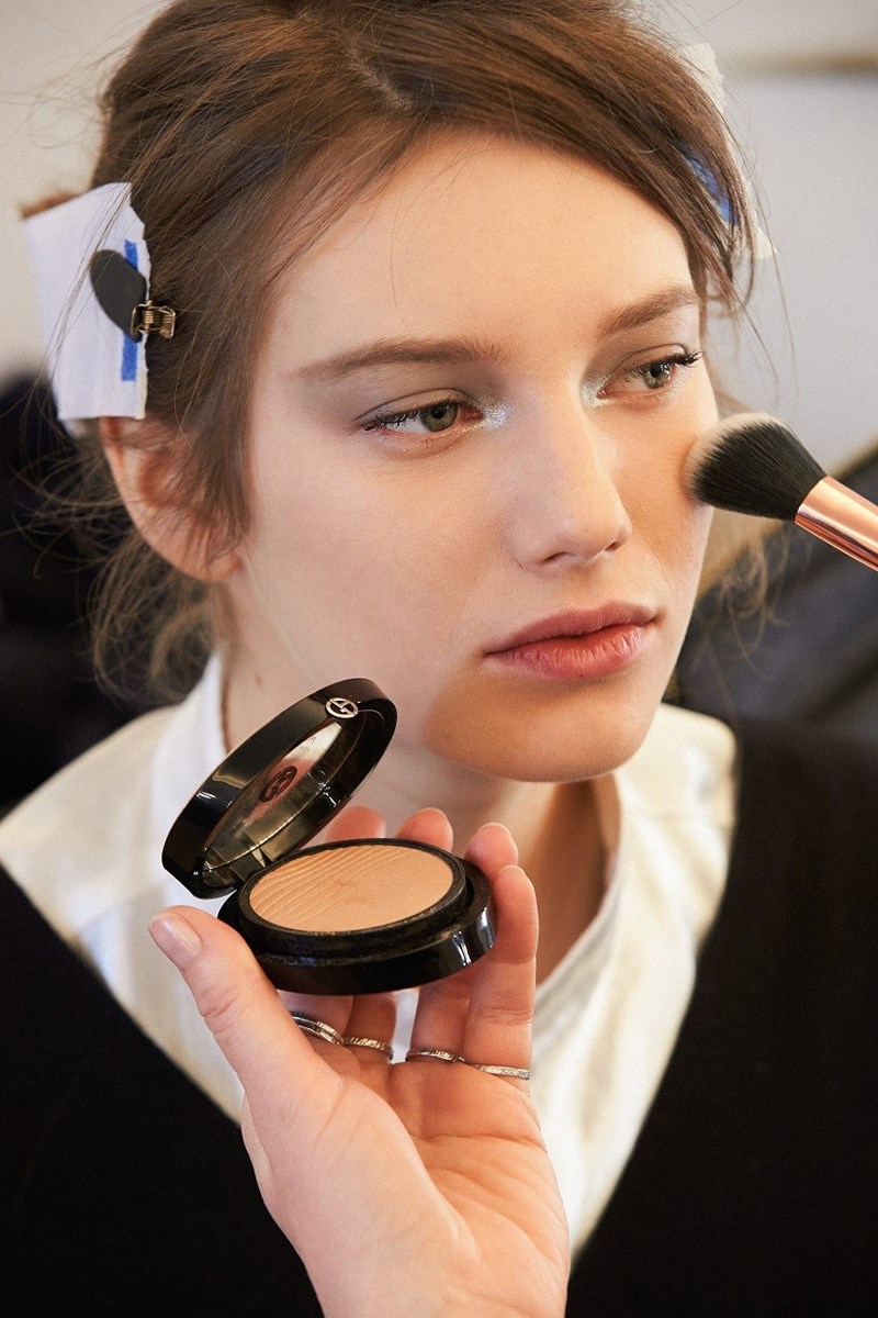 Tα μυστικά πίσω από τα μακιγιάζ στο show Υψηλής Ραπτικής του οίκου Giorgio Armani - εικόνα 3