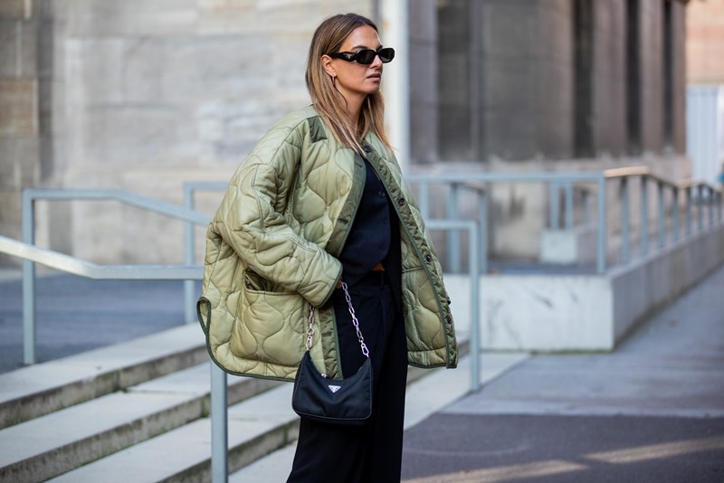 Το κρύο θα είναι τσουχτερό τις επόμενες ημέρες! 12 puffer jacket που σου είναι απαραίτητα τώρα - εικόνα 1