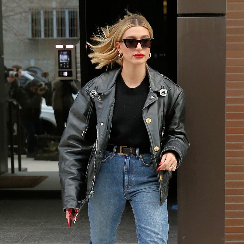 Όλα όσα πρέπει να ξέρεις για να πετύχεις το στυλ της Hailey Bieber - εικόνα 2