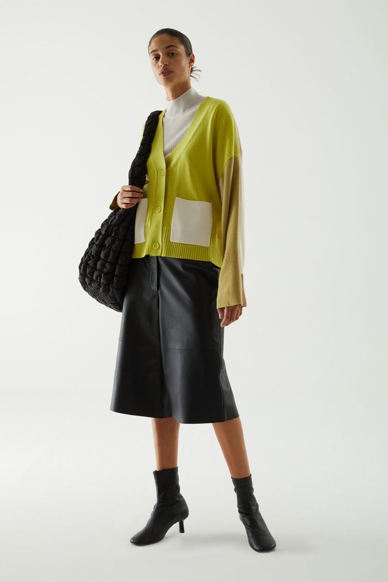 8 cardigan για έναν χειμώνα μέσα στην τρέλα και το χρώμα - εικόνα 1