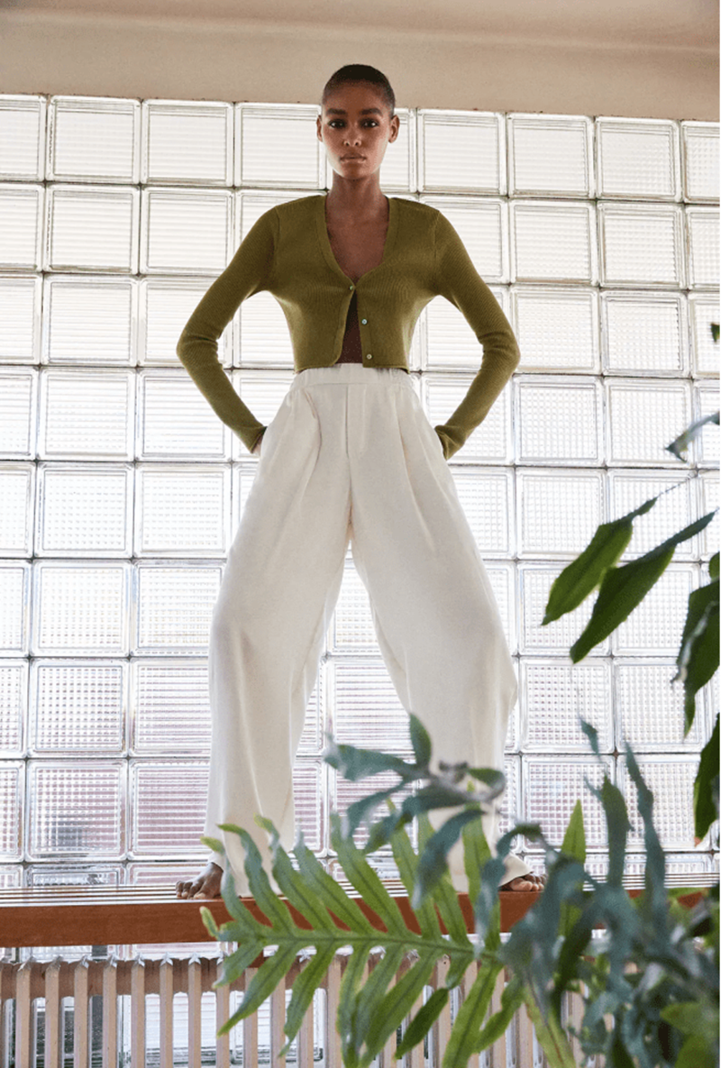 10 εκπτωτικά λευκά παντελόνια που πρέπει να αποκτήσεις τώρα - εικόνα 1