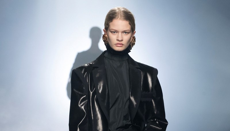 Αυτά είναι τα πρώτα beauty trends που εντοπίσαμε στα shows της Fashion Week του Μιλάνο - εικόνα 1