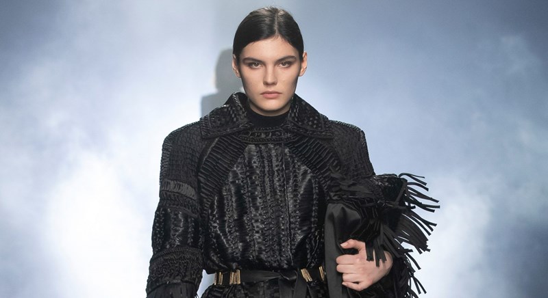 Αυτά είναι τα πρώτα beauty trends που εντοπίσαμε στα shows της Fashion Week του Μιλάνο - εικόνα 2