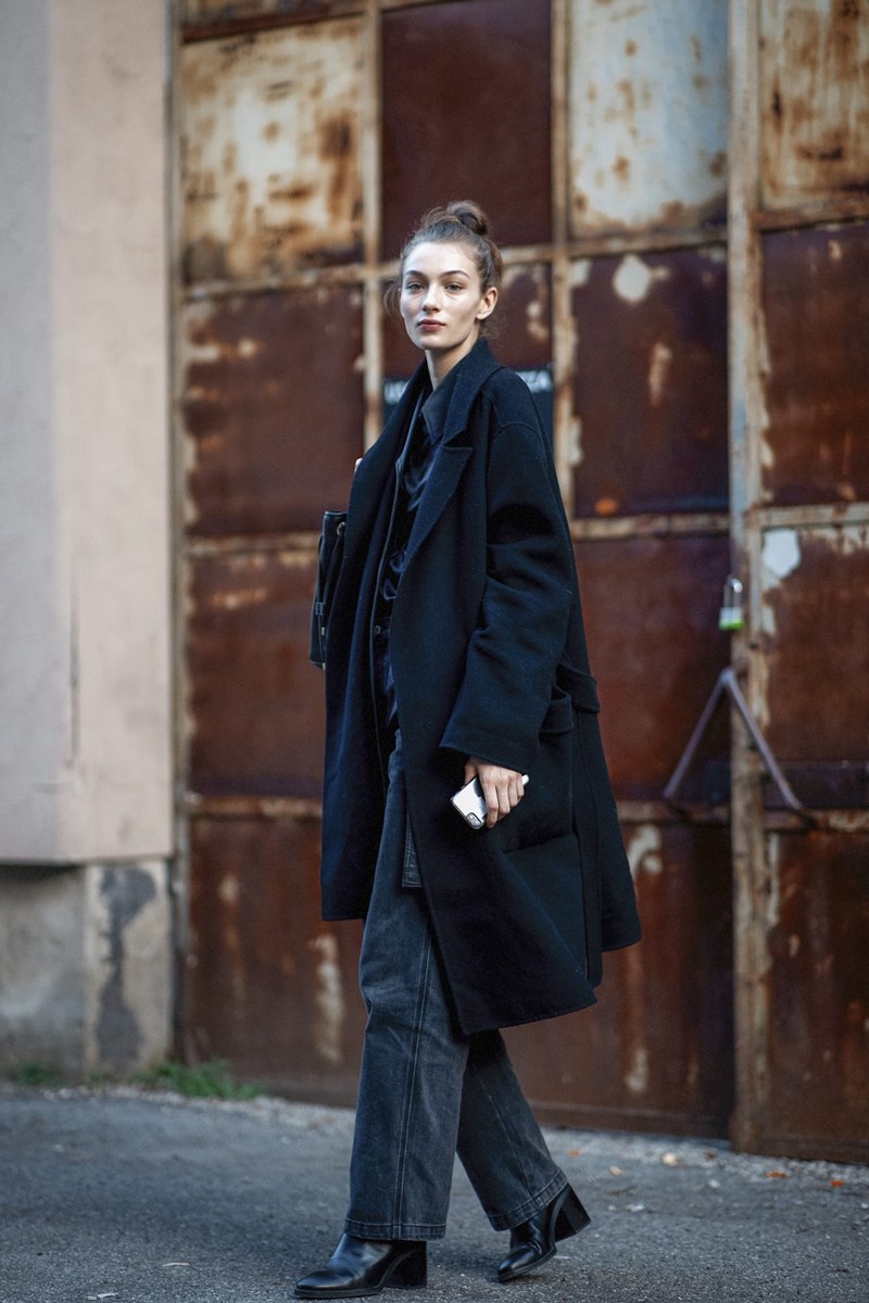 Milan Fashion Week: Οι street style εμφανίσεις ήταν λίγες αλλά καλές (και θα τις αντιγράψουμε όλες!) - εικόνα 14