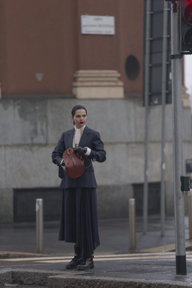 Milan Fashion Week: Οι street style εμφανίσεις ήταν λίγες αλλά καλές (και θα τις αντιγράψουμε όλες!) - εικόνα 10