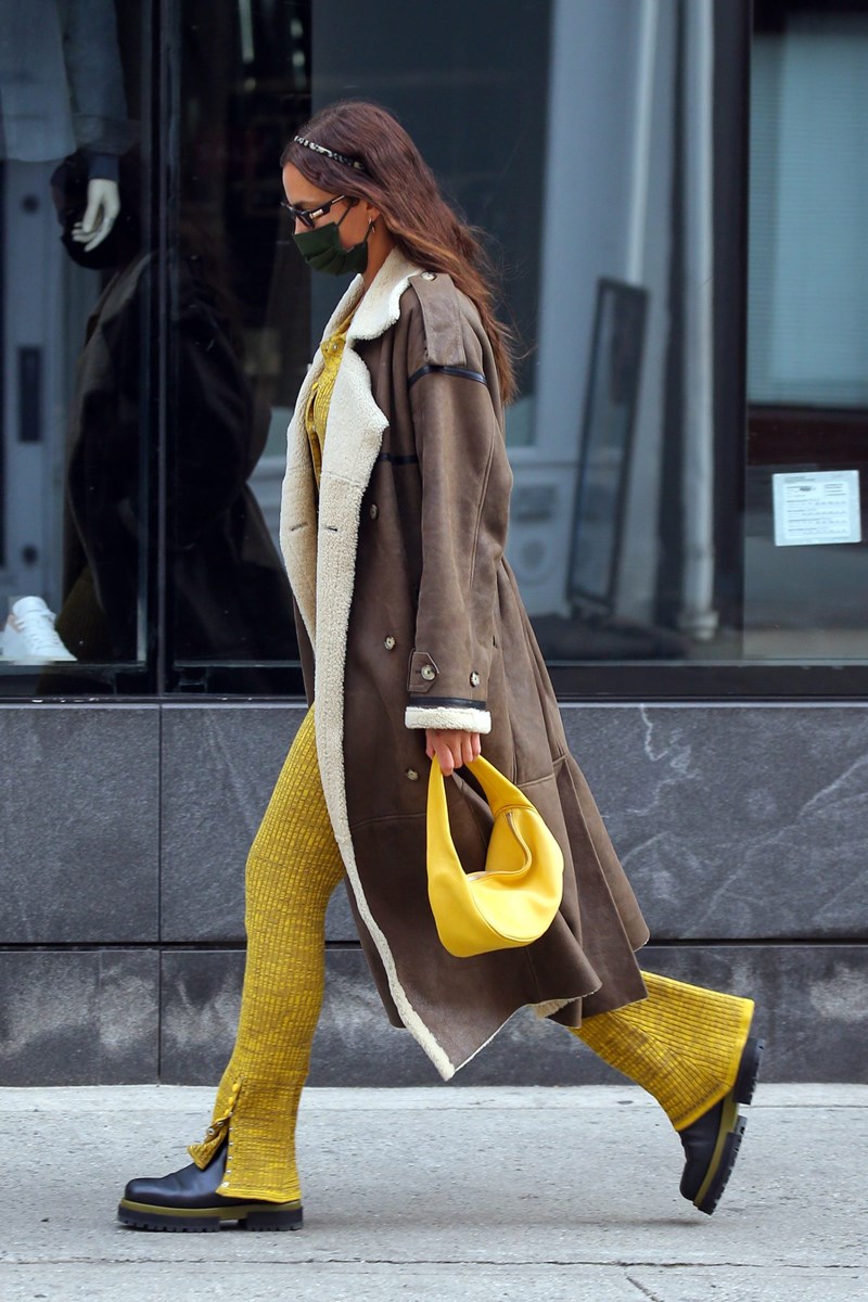 Irina Shayk: Τα πανωφόρια της είναι το ένα καλύτερο από το άλλο. Τα θέλουμε όλα! - εικόνα 7