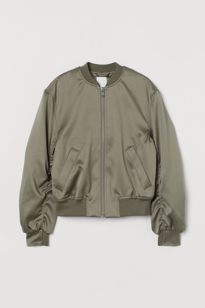 12 κομμάτια από τα H&M για να είσαι πηγή έμπνευσης με τους casual συνδυασμούς σου - εικόνα 1