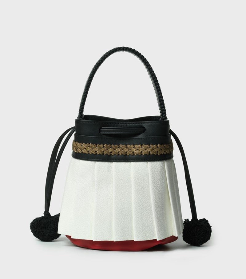 Η Callista δημιούργησε ένα πουγκί έργο τέχνης αφιερωμένο στα 200 χρόνια της Εθνικής μας επετείου - εικόνα 1