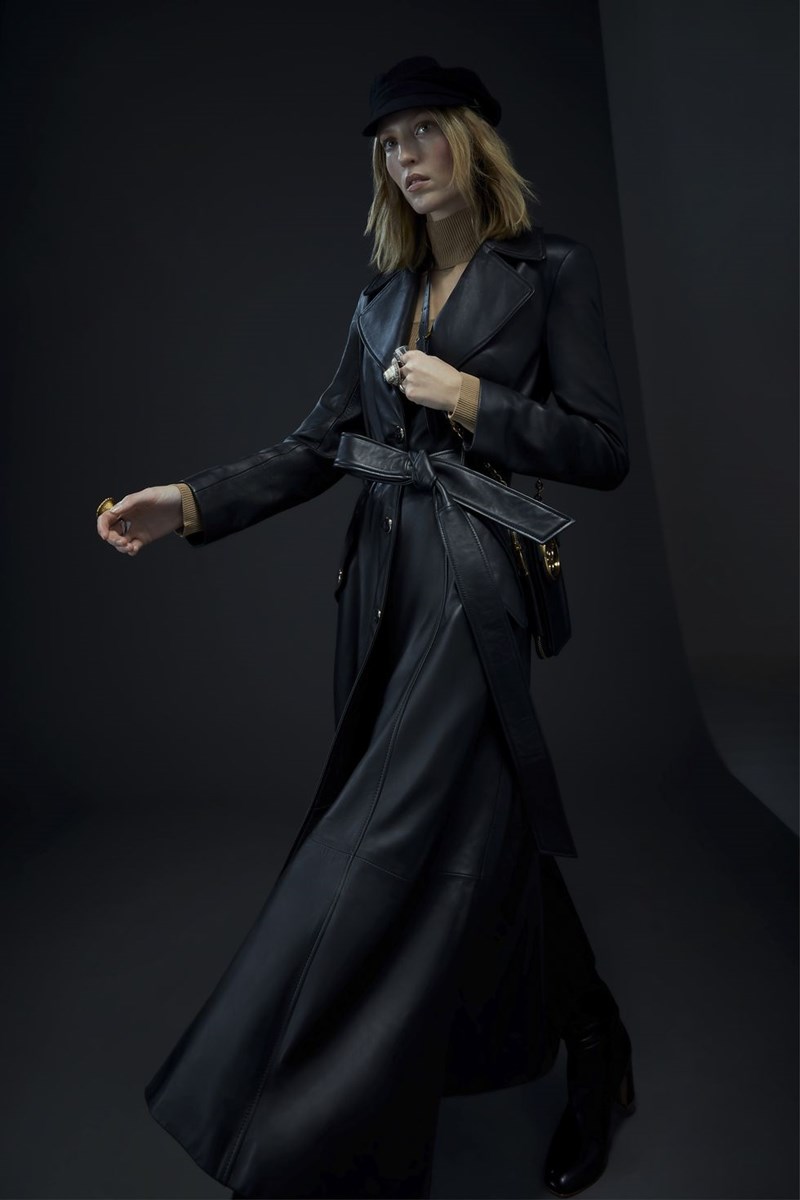 Τα πανωφόρια που μονοπώλησαν το ενδιαφέρον μας στην Εβδομάδα Μόδας του Λονδίνου - εικόνα 8