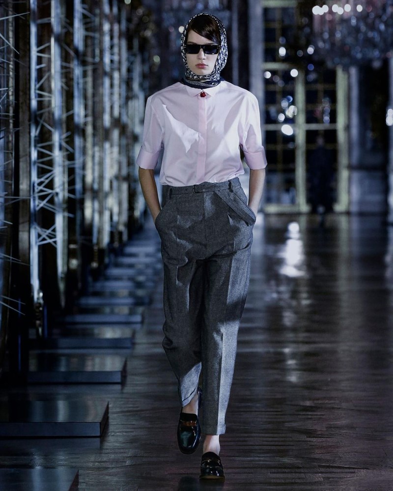 Paris Fashion Week: Το AW21 show του οίκου Dior ήταν όλα τα παραμύθια μαζί - εικόνα 2