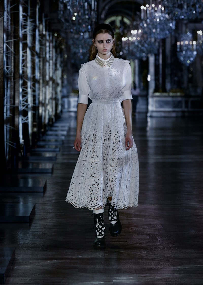 Paris Fashion Week: Το AW21 show του οίκου Dior ήταν όλα τα παραμύθια μαζί - εικόνα 13