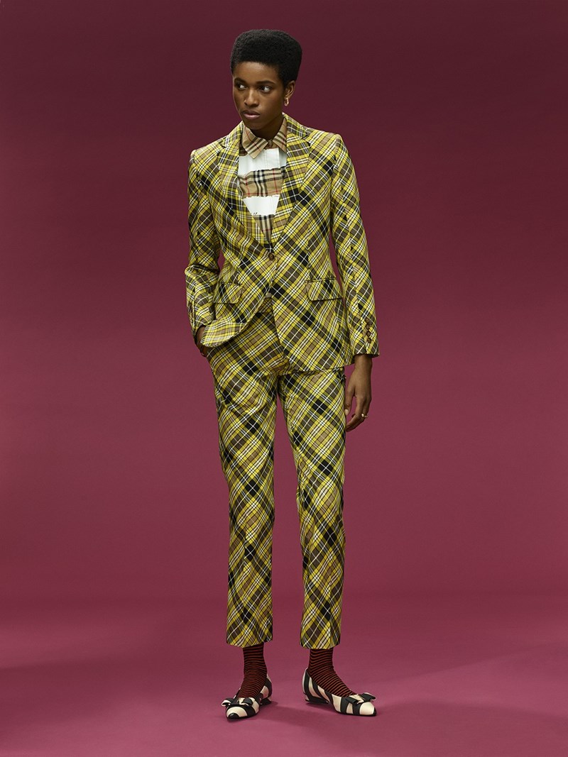 5 εντυπωσιακά looks για να προσθέσεις την ζωηρή διάθεση της άνοιξης στο στυλ σου - εικόνα 3