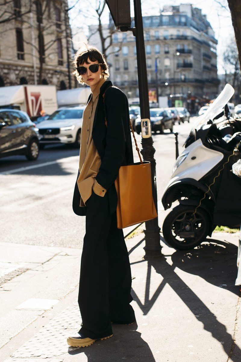 Τι φορούν τώρα οι fashionistas στην πιο στυλάτη μητρόπολη του κόσμου, το Παρίσι; (15+1 looks περιμένουν να τα αντιγράψεις!) - εικόνα 3