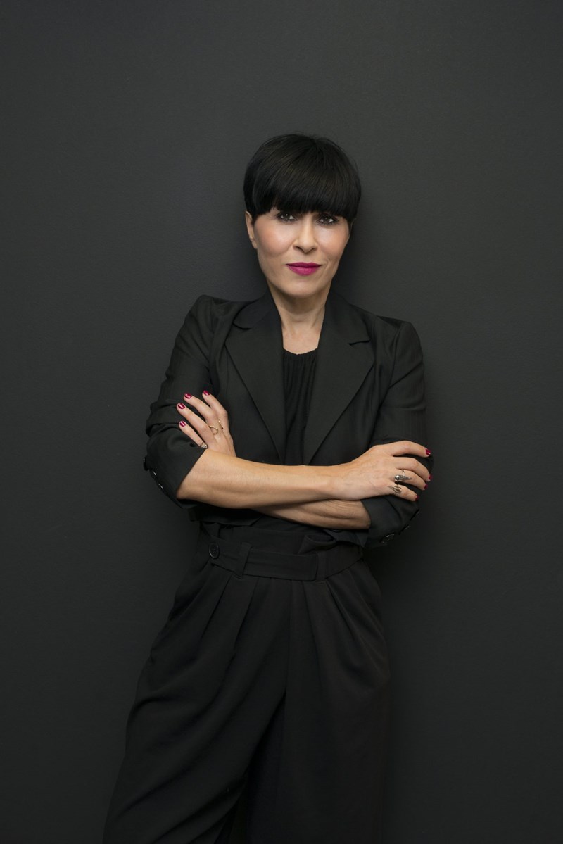 Ηighlighters: 6 κορυφαίοι make-up artists μας συστήνουν το αγαπημένο τους προϊόν λάμψης και μοιράζονται τα tips τους - εικόνα 5