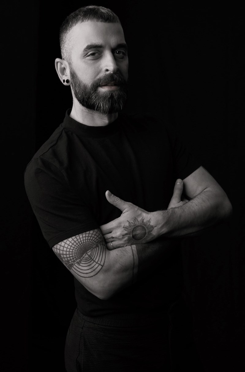 Ηighlighters: 6 κορυφαίοι make-up artists μας συστήνουν το αγαπημένο τους προϊόν λάμψης και μοιράζονται τα tips τους - εικόνα 3