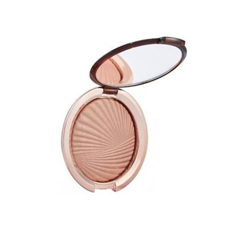 Ηighlighters: 6 κορυφαίοι make-up artists μας συστήνουν το αγαπημένο τους προϊόν λάμψης και μοιράζονται τα tips τους - εικόνα 10