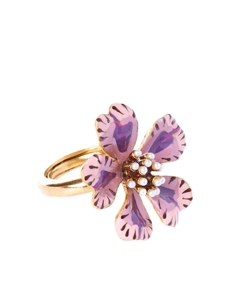 Άνοιξη χωρίς floral δεν γίνεται! 10 κομμάτια για να μπεις στο πιο «λουλουδένιο» mood - εικόνα 7