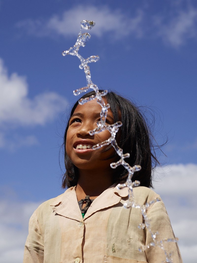 O οίκος Giorgio Αrmani δείχνει έμπρακτα τον σεβασμό του προς τον πλανήτη και τα αποθέματα νερού με αφορμή την Ημέρα της Γης - εικόνα 4