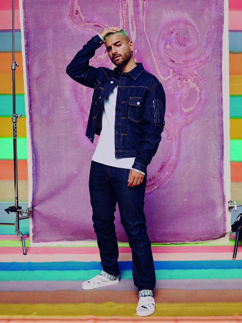 «Μερικές φορές νιώθω ότι οι άνθρωποι της μουσικής βιομηχανίας θέλουν να είναι φίλοι μου, αλλά μόλις γυρίσω την πλάτη μου με μαχαιρώνουν»: Ο Maluma μιλά αποκλειστικά στο ELLE - εικόνα 1