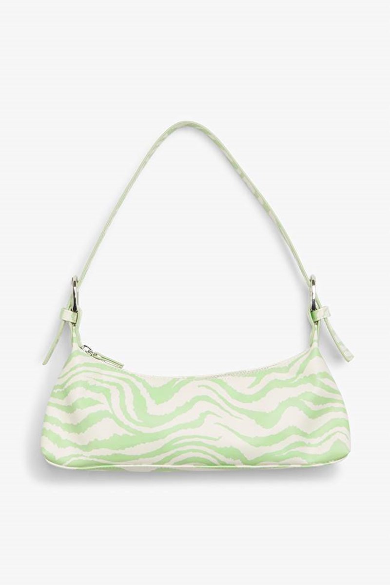 Baguette Bag: H πιο hot τσάντα της χρονιάς πιθανότατα να υπάρχει ήδη στη συλλογή σου - εικόνα 1