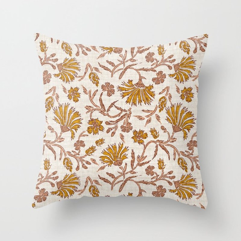 Βρίσκεις το χρώμα του καναπέ σου βαρετό; 10 μαξιλάρια που θα δώσουν πολύχρωμα vibes στο σαλόνι σου - εικόνα 6