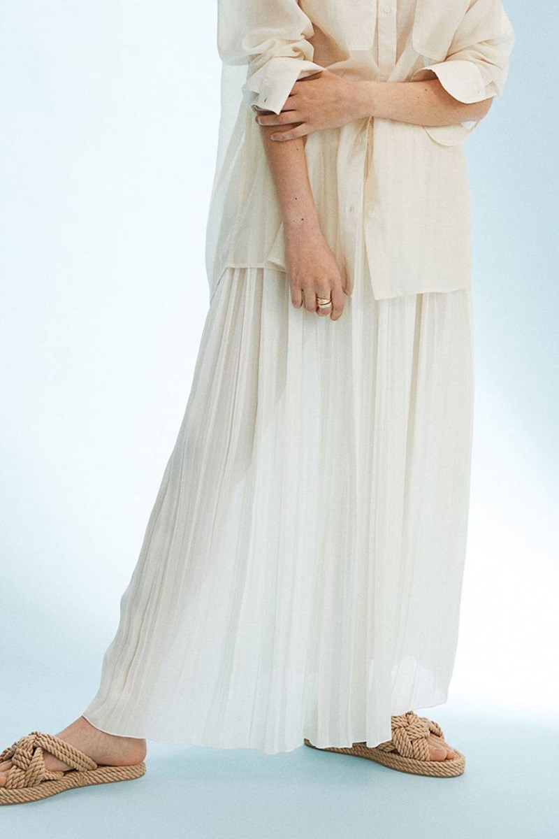 Πλισέ φούστα: 20 σχέδια για easy-chic, καλοκαιρινές εμφανίσεις που θα συζητηθούν - εικόνα 7