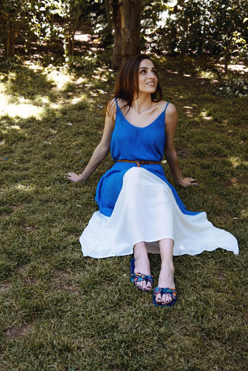 Έτσι θα φορέσεις τις Havaianas και εκτός παραλίας. Οι editors του ELLE.gr δημιουργούν 4+1 υπέροχα street style looks που σίγουρα θα σε εμπνεύσουν - εικόνα 8