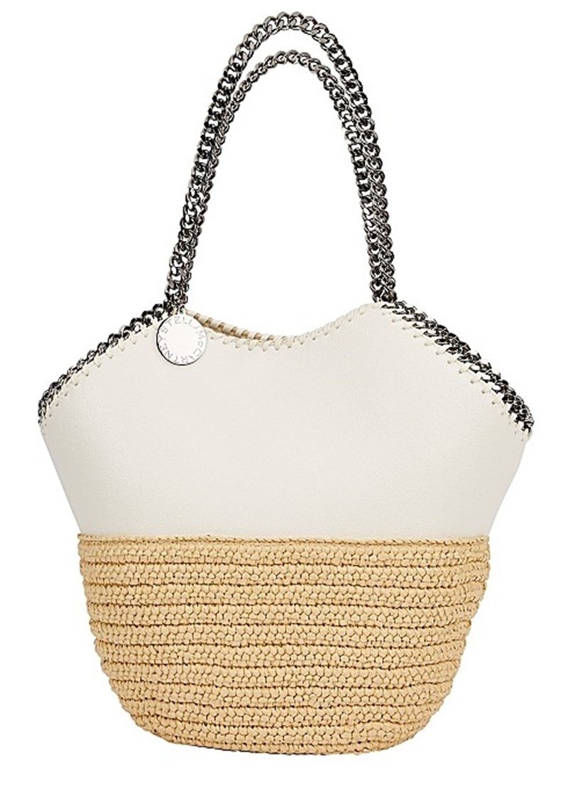 Εν Λευκώ: 16+1 αγορές για να εντάξεις το must χρώμα του καλοκαιριού στη ντουλάπα σου - εικόνα 13