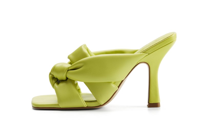 Neon Therapy: 10 κομμάτια για statement εμφανίσεις που θα κάνουν τους πάντες να σε προσέξουν - εικόνα 11