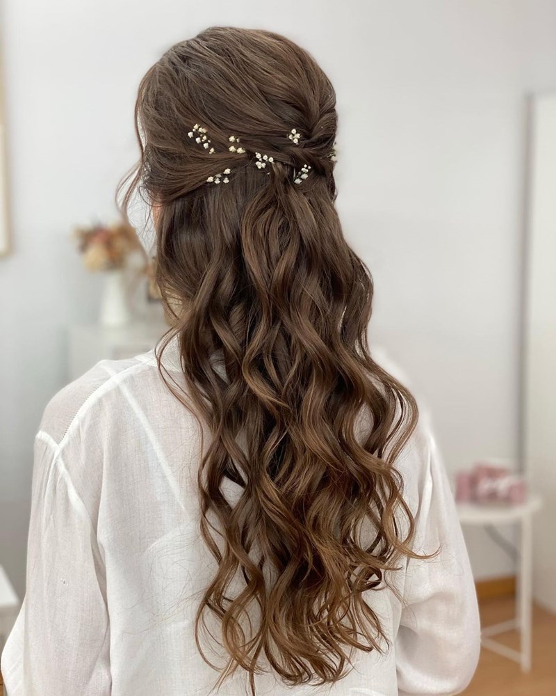 8 bridal χτενίσματα για εσένα που παντρεύεσαι αυτό το καλοκαίρι - εικόνα 7