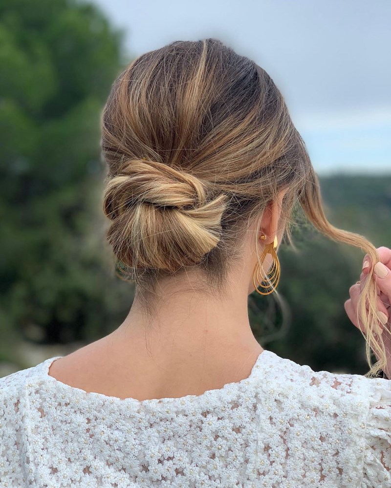 8 bridal χτενίσματα για εσένα που παντρεύεσαι αυτό το καλοκαίρι - εικόνα 4