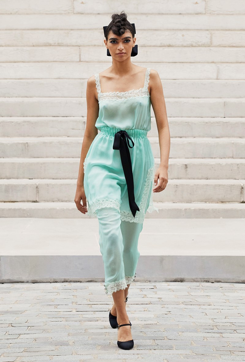 Chanel Couture AW21/22:  Μια ερωτική επιστολή στον ιμπρεσιονισμό - εικόνα 14